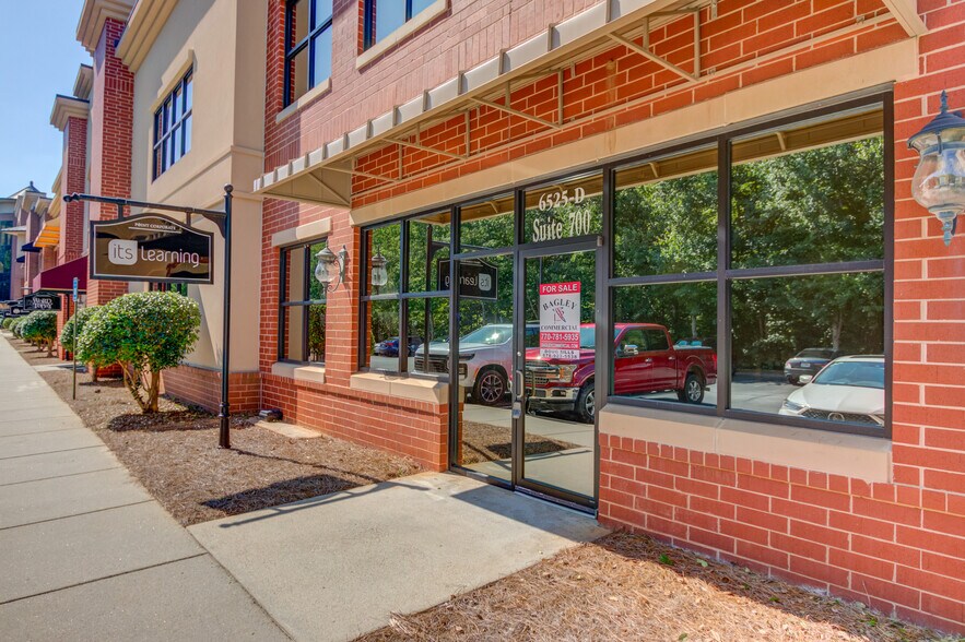 More Photos Of 6525 Shiloh Rd, Alpharetta Office Residential For Sale