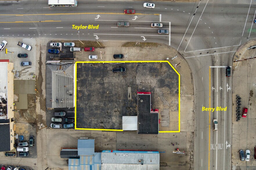 More Photos Of 3470 Taylor Blvd, Louisville General Retail For Lease