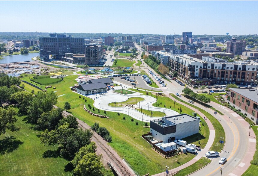 More Photos Of 155 E 4th Pl, Sioux Falls Apartments For Lease