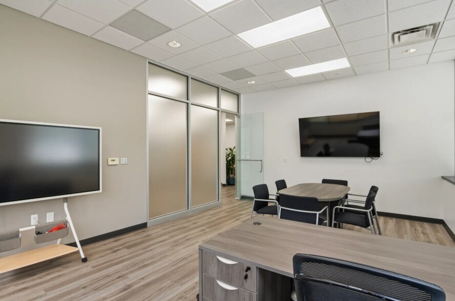 More Photos Of 39625 Lewis Dr, Novi Research And Development For Lease