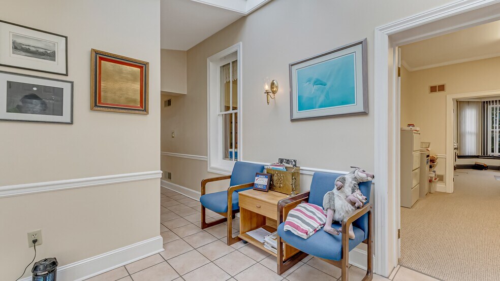 More Photos Of 207 W Broad St, Bethlehem Office For Sale