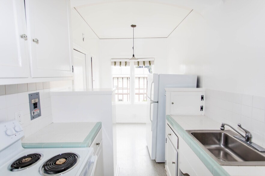 More Photos Of 22 Domingo Ave, Berkeley Apartments For Sale