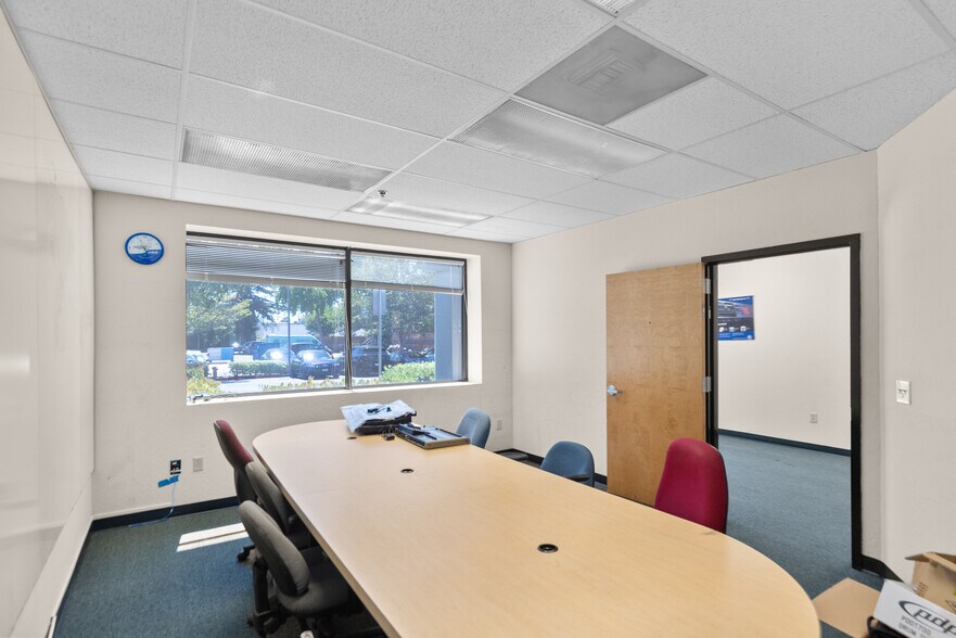 More Photos Of 258-280 E Gish Rd, San Jose Research And Development For Sale