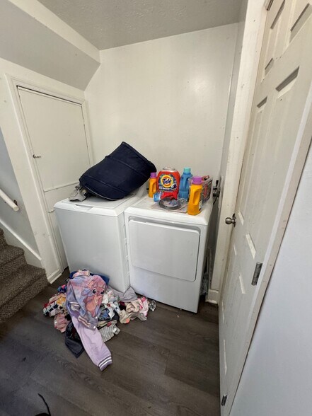 More Photos Of 509 Last Resort Ct, Cumberland Multifamily For Sale