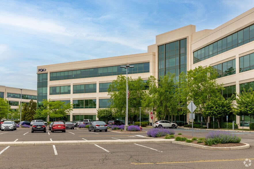 More Photos Of 200 Princeton South Corporate Ctr, Ewing Office For Lease