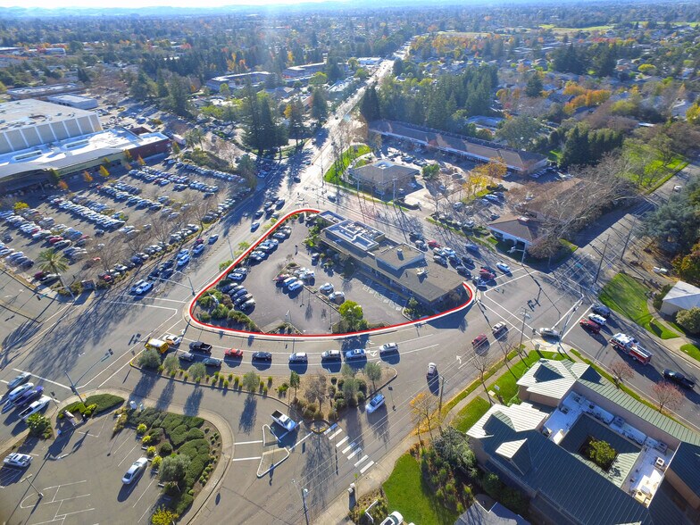 More Photos Of 1202-1220 W Steele Ln, Santa Rosa Storefront For Sale