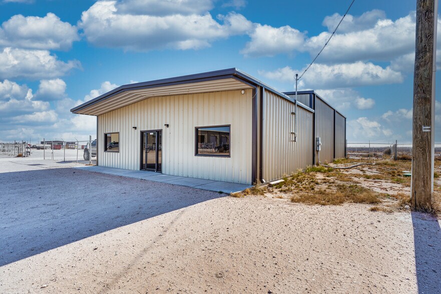 More Photos Of 1610 E County Road 153, Midland Industrial For Lease