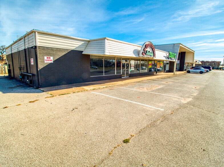 More Photos Of 2000 N MacArthur Blvd, Oklahoma City Storefront Retail Residential For Sale