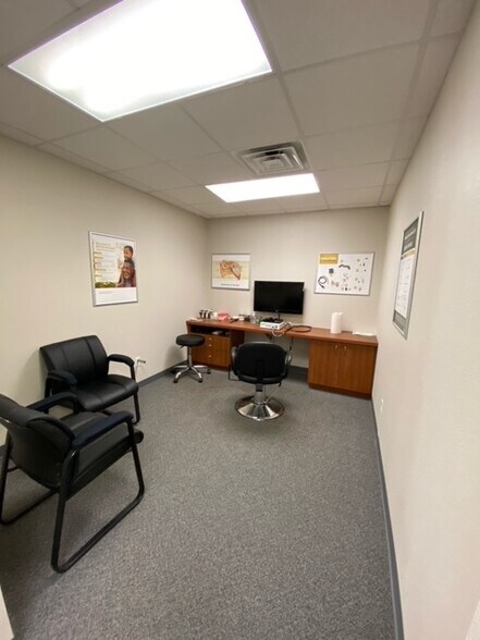 More Photos Of 822 N 4th St, Longview Medical For Sale