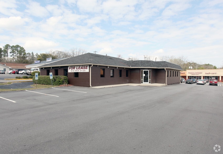 More Photos Of 3471-3503 N Main St, Hope Mills Unknown For Lease