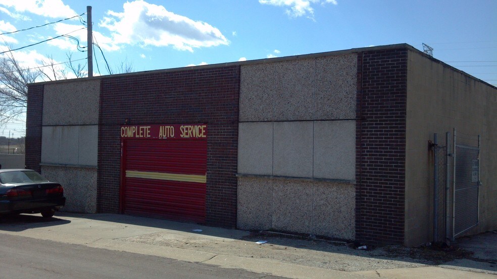 More Photos Of 5915 Garfield Ave, Saint Louis Showroom For Sale