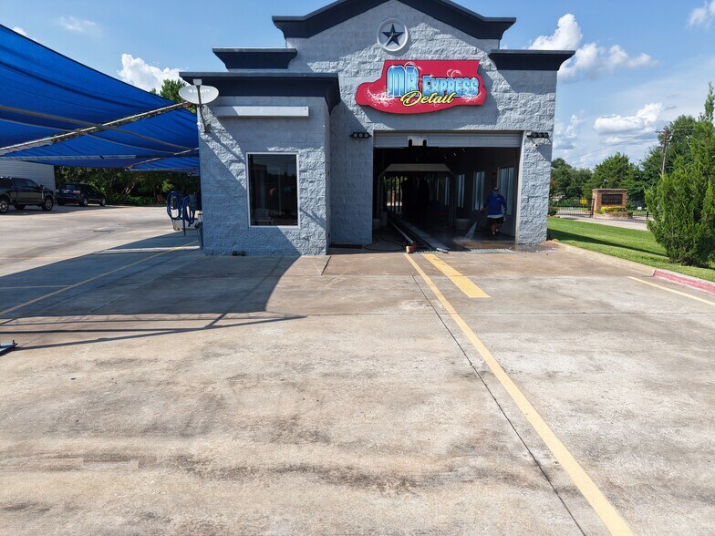More Photos Of 14440 Highway 105 W, Conroe Carwash For Lease