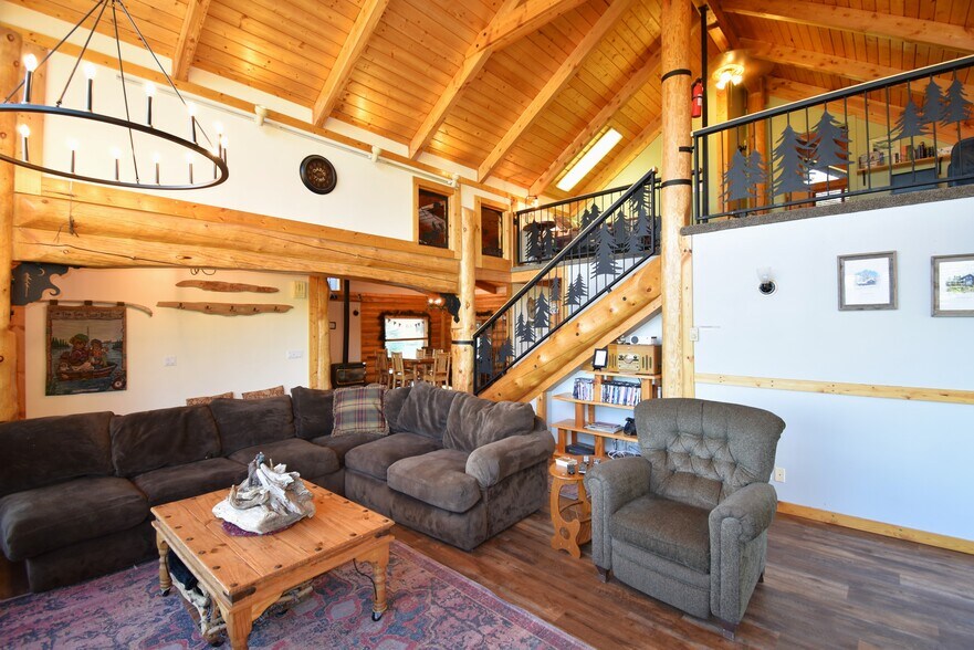 More Photos Of 3555 Yale Kilgore Rd, Island Park Multifamily For Sale
