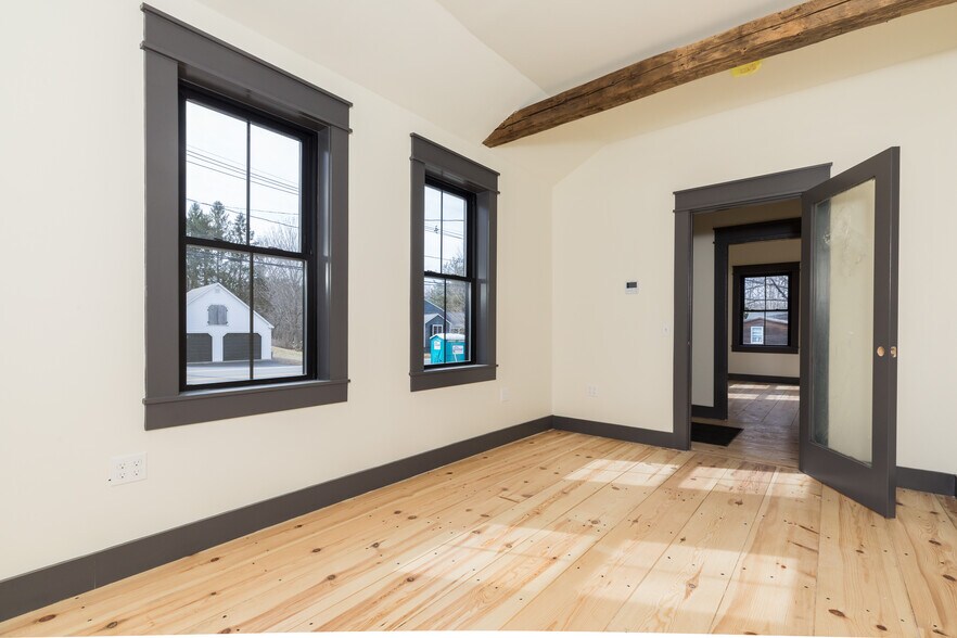More Photos Of 22 Pioneer Rd, Rye Office Residential For Sale
