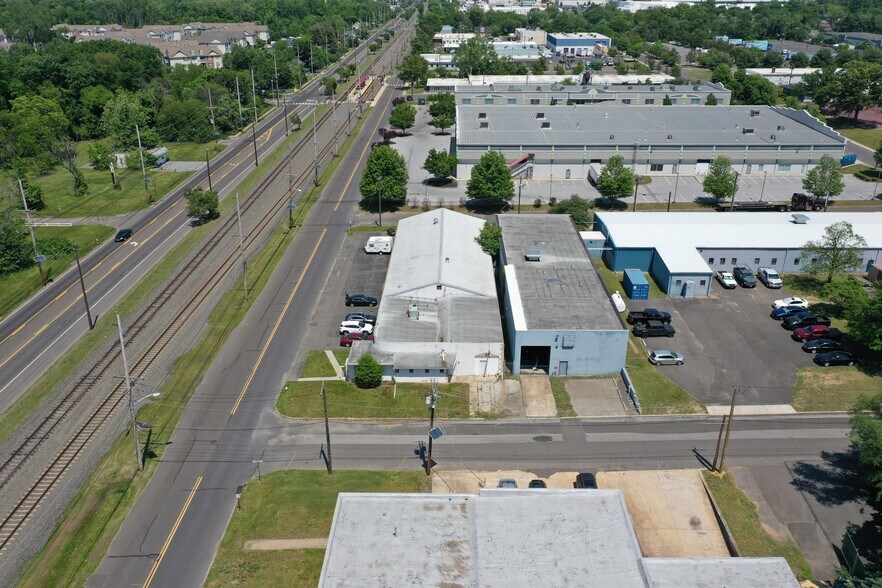 More Photos Of 1600 Bannard St, Cinnaminson Warehouse For Lease