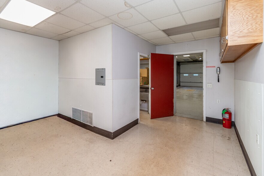 More Photos Of 9 Mill St, Stockton Police Fire Station For Sale