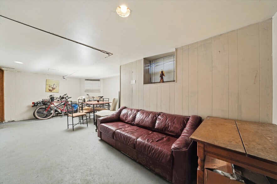 More Photos Of 3136 W Logan Blvd, Chicago Multifamily For Sale