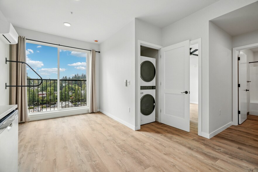 More Photos Of 120 Bush St S, Salem Apartments For Lease