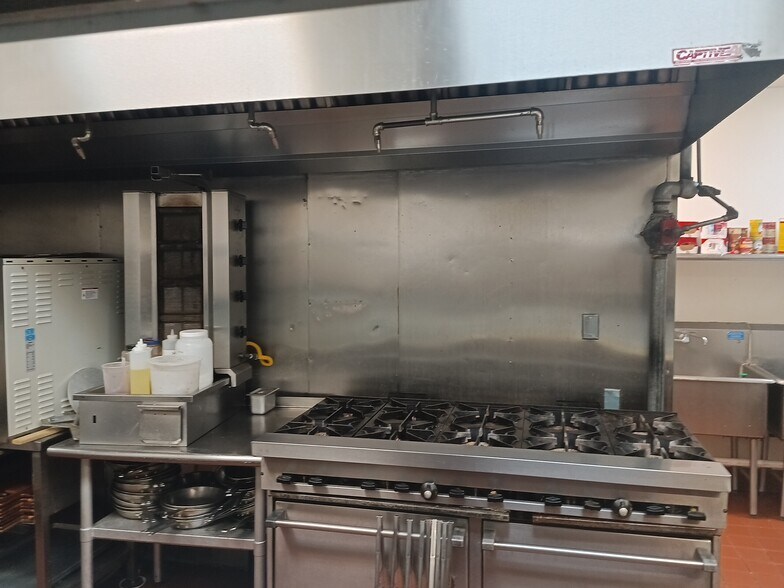 More Photos Of 12225 Westheimer Rd, Houston Freestanding For Lease