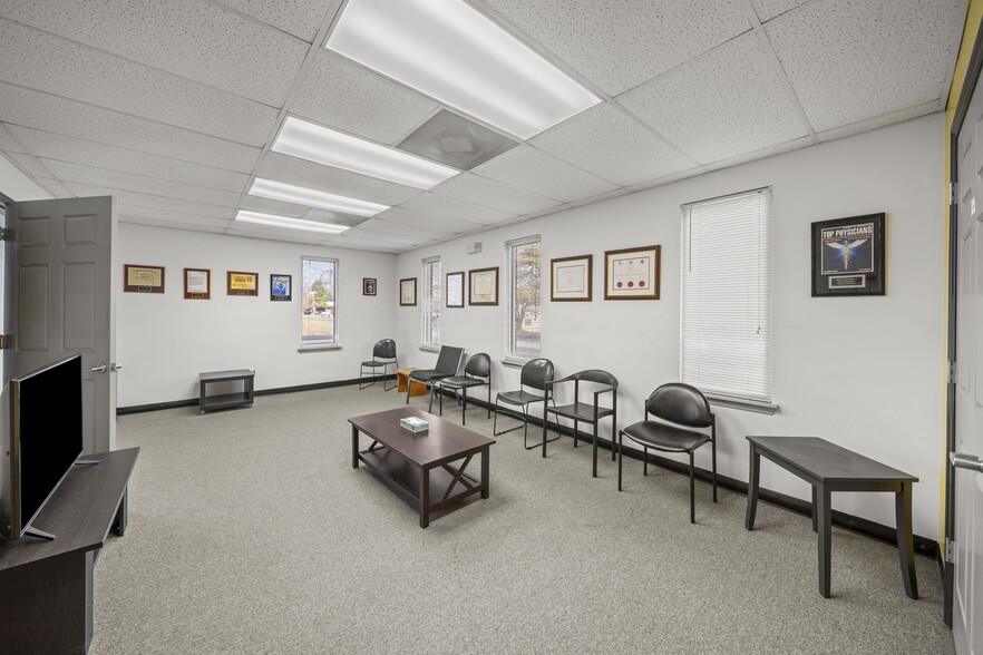 More Photos Of 1414 Ellen St, Monroe Medical For Sale