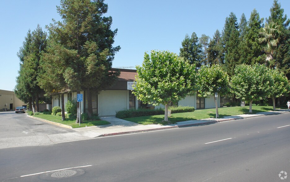 More Photos Of 1091 E Capitol Expy, San Jose Unknown For Lease