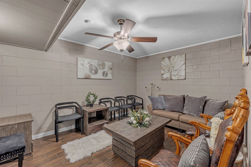 More Photos Of 6251 Wichita St, Fort Worth Religious Facility For Sale