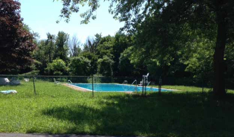 More Photos Of 203 County Route 405, Greenville Hotel For Sale