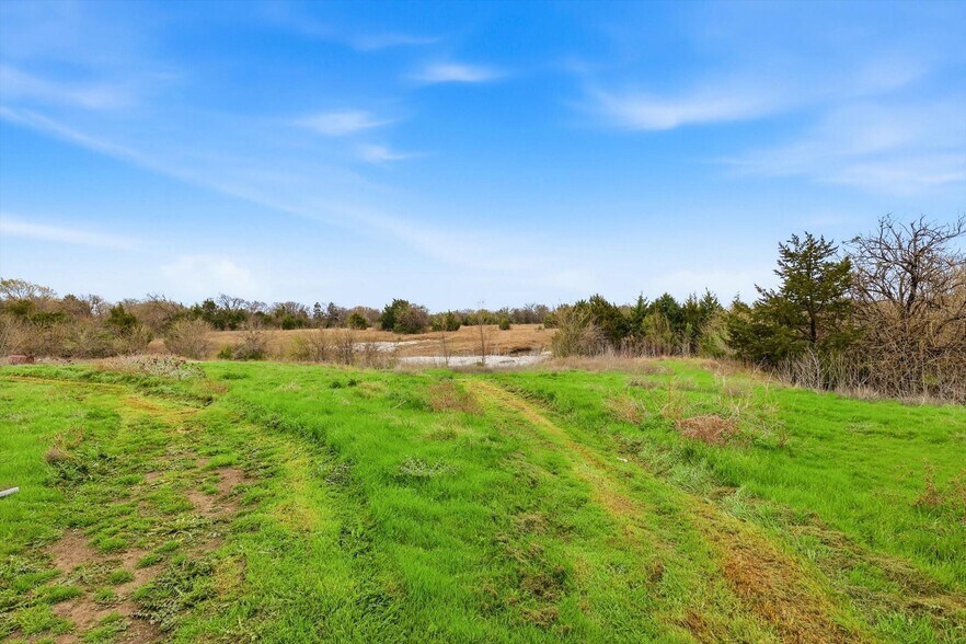 More Photos Of 801 E Ovilla Rd, Red Oak Land For Sale