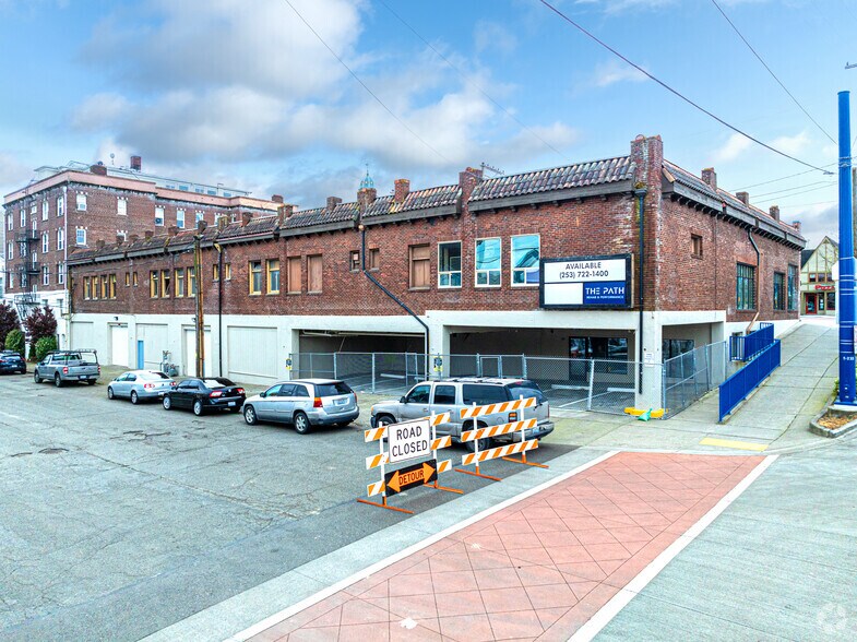 More Photos Of 15-29 Tacoma Ave N, Tacoma Unknown For Lease