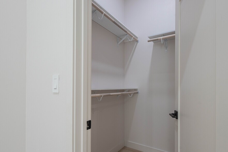 More Photos Of 987 Harcourt Ave, Seaside Multifamily For Sale