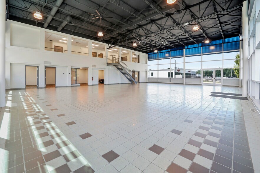 More Photos Of 1425 Mount Vernon Rd, Newark Manufacturing For Lease