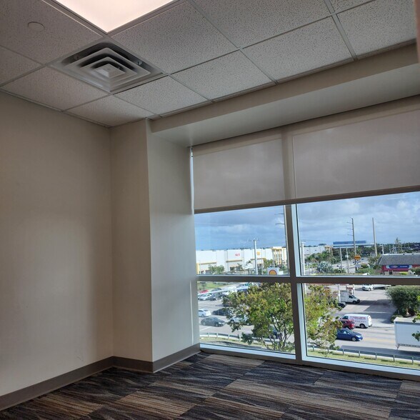 More Photos Of 2500 NW 107th Ave, Miami Office For Sale