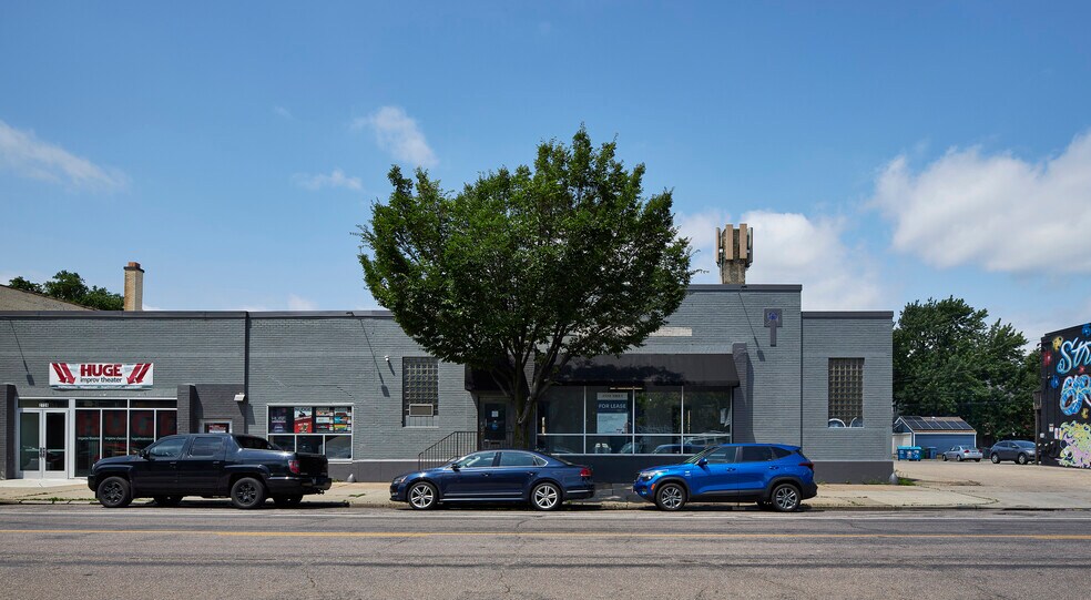 More Photos Of 2720-2728 S Lyndale Ave, Minneapolis Freestanding For Sale