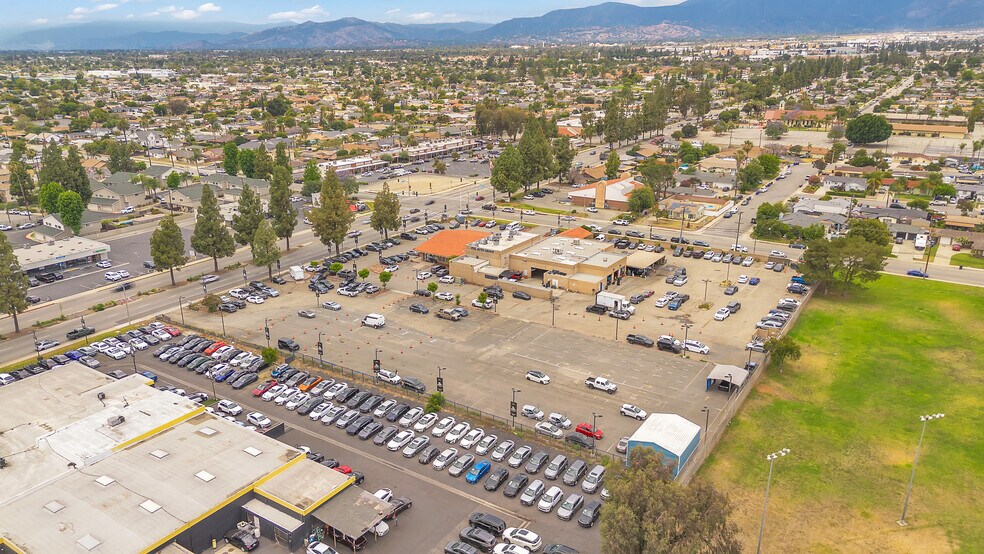 More Photos Of 10325 Central Ave, Montclair Auto Dealership For Lease