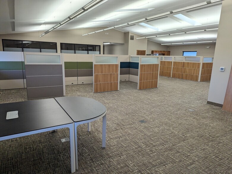 More Photos Of 2321 Jack Breault Dr, Hudson Office For Sale
