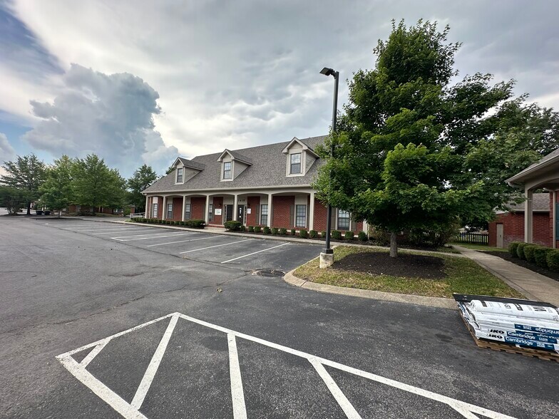 More Photos Of 1419 Kensington Square Ct, Murfreesboro Medical For Sale