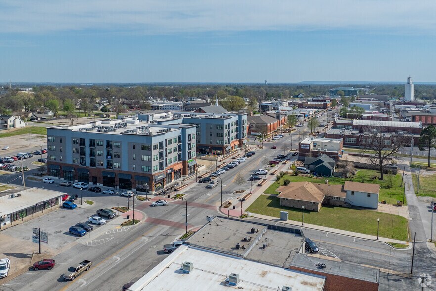 More Photos Of 305 N Main St, Broken Arrow Apartments For Lease