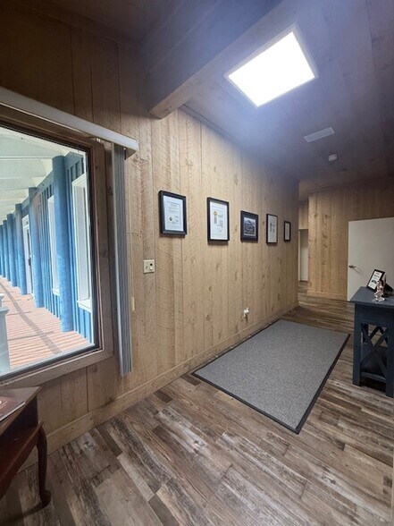 More Photos Of 725 S J St, Pensacola Office Residential For Sale