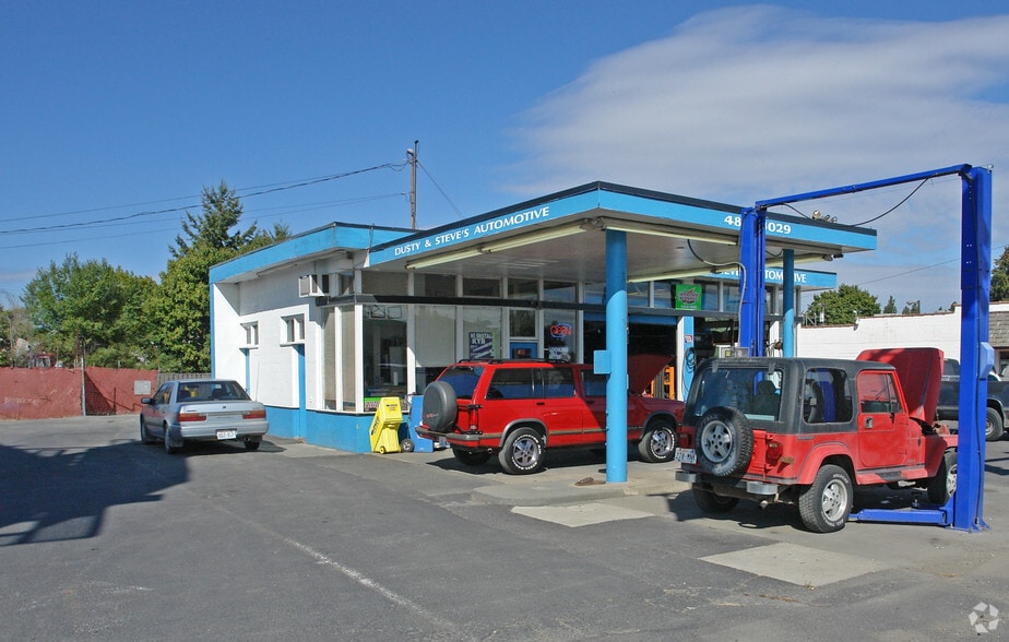 Primary Photo Of 10101 N Newport Hwy, Spokane Auto Repair For Lease