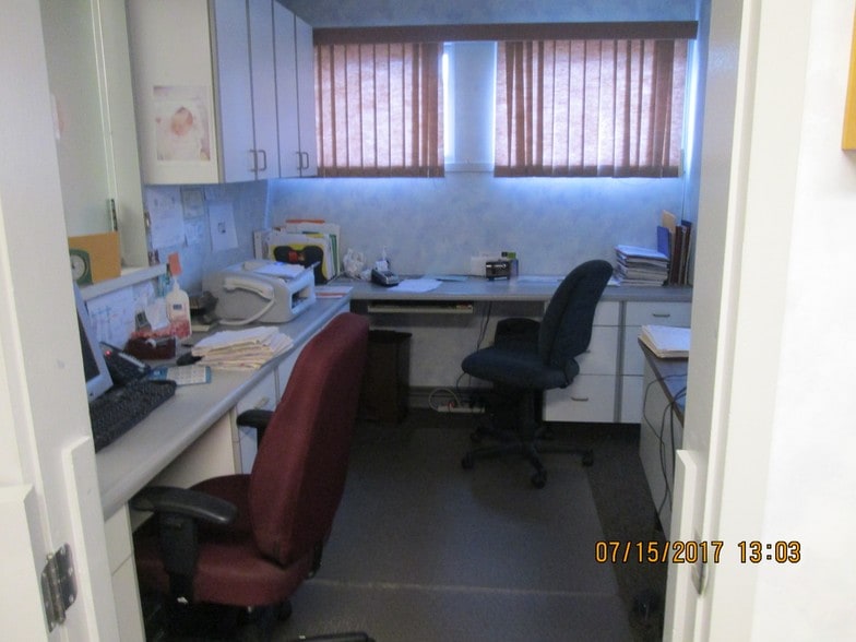 More Photos Of 1524 Atwood Ave, Johnston Medical For Lease