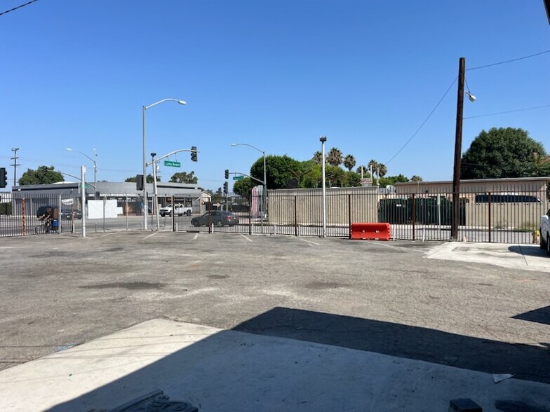 More Photos Of 310 N Long Beach Blvd, Compton Storefront Retail Office For Sale