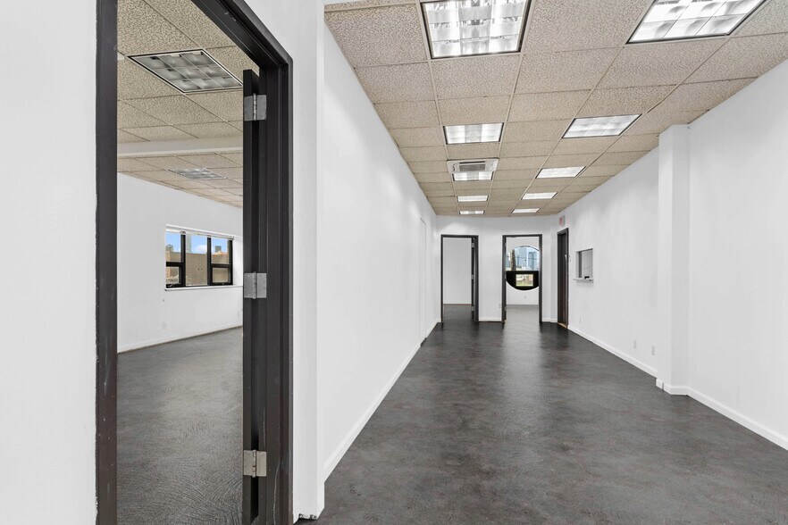 More Photos Of 310 Nassau Ave, Brooklyn Storefront Retail Office For Lease