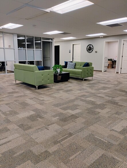 More Photos Of 205 S Liberty St, Harrisonburg General Retail For Lease