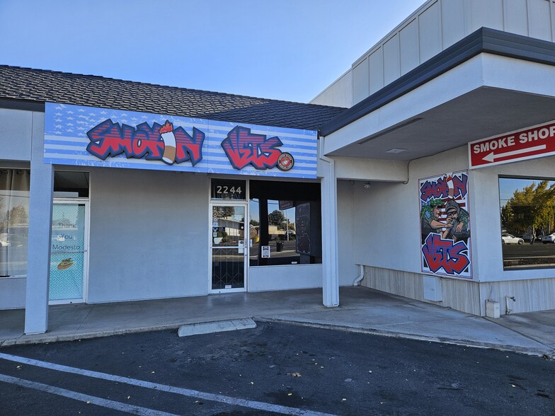 Primary Photo Of 2244 McHenry Ave, Modesto General Retail For Lease