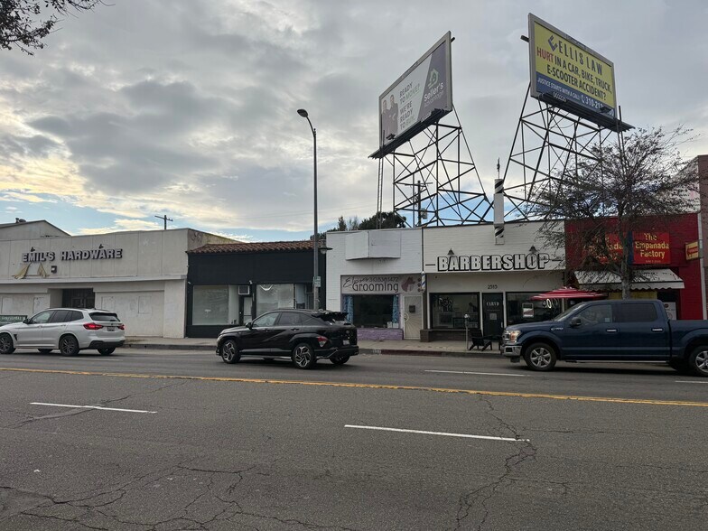 Primary Photo Of 2521-2523 S Robertson Blvd, Los Angeles Storefront For Lease