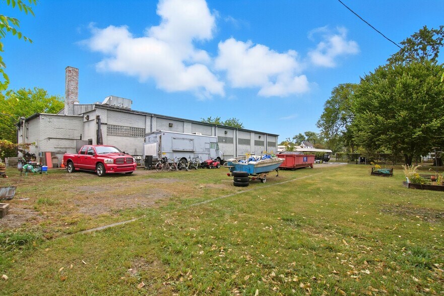 More Photos Of 1157 Concord St, Detroit Light Manufacturing For Sale