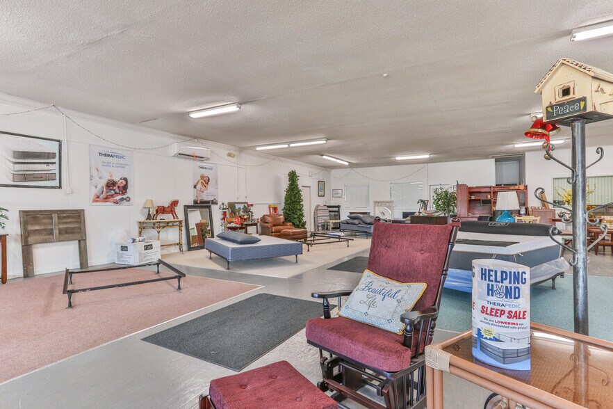 More Photos Of 3506 Springs Rd, Hickory Freestanding For Sale