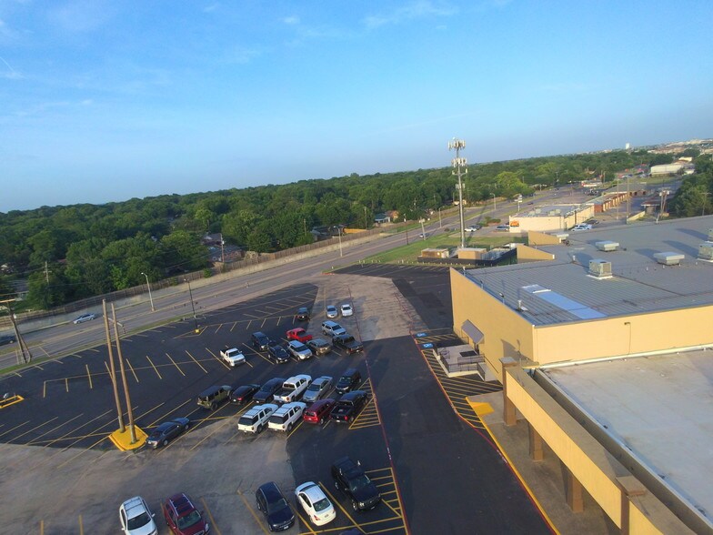 More Photos Of 5101 Gus Thomasson Rd, Mesquite Unknown For Lease