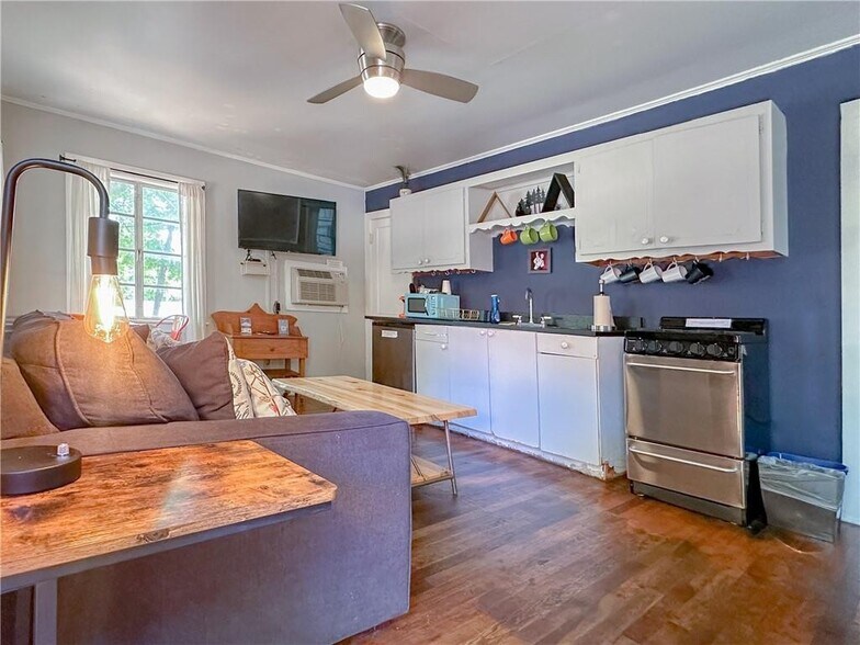 More Photos Of , Eureka Springs Unknown For Sale