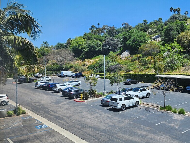 More Photos Of 838 Nordahl Rd, San Marcos Medical For Lease